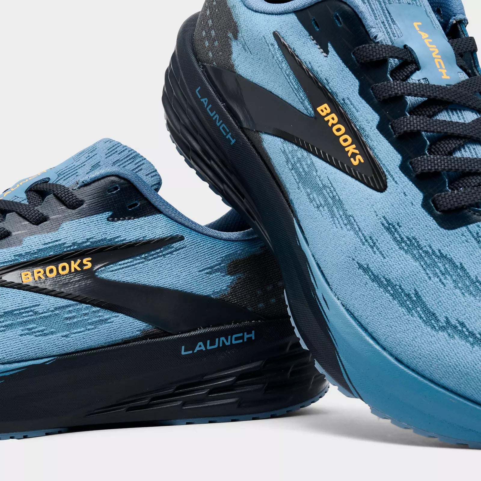 Men's Brooks Launch 11 Running Shoes