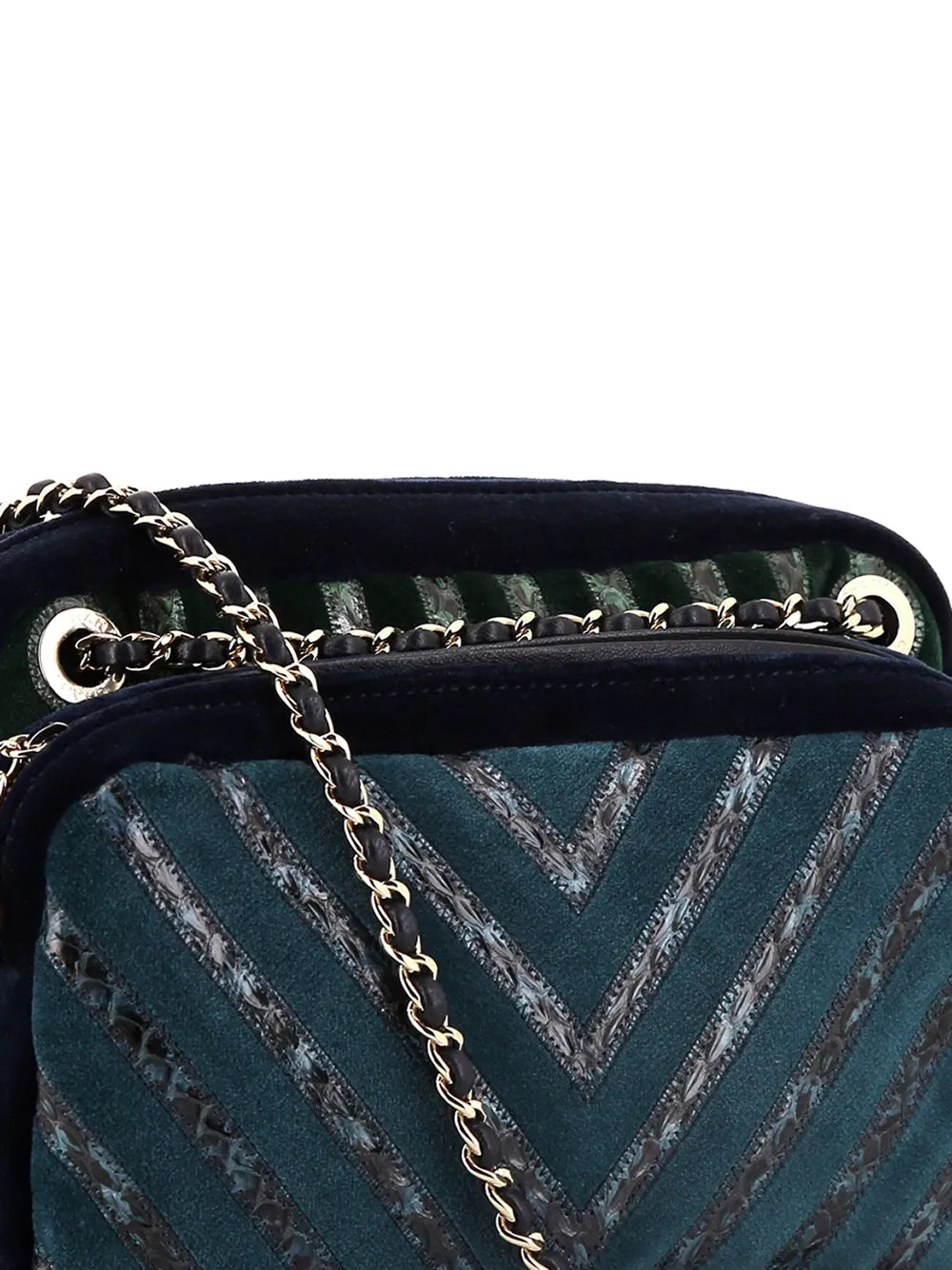 Pre-OwnedCHANEL Pre-Owned2010s Chevron appliqucamega bag