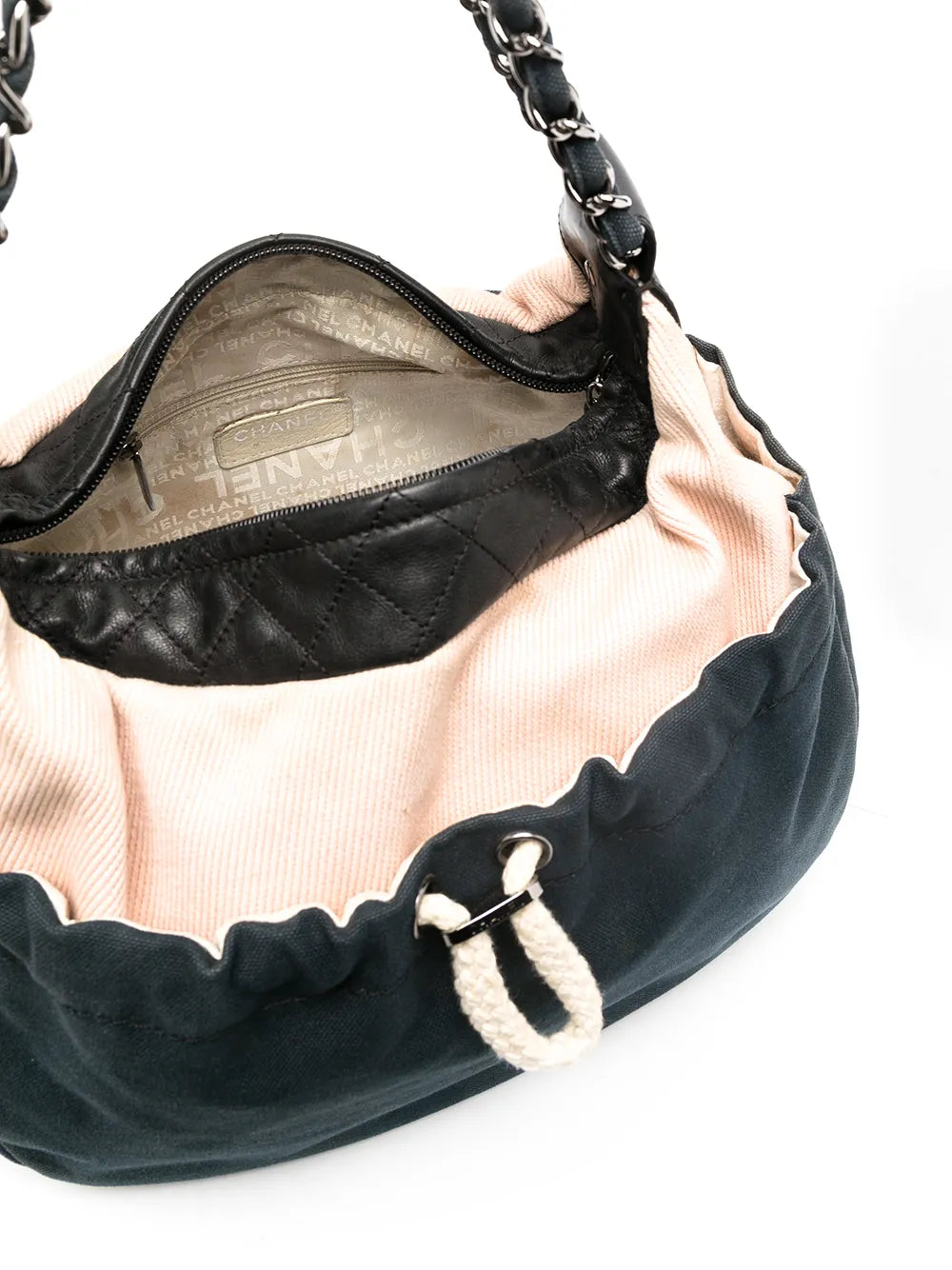 Pre-OwnedCHANEL Pre-Owned2004-2005 CC logo shoulder bag