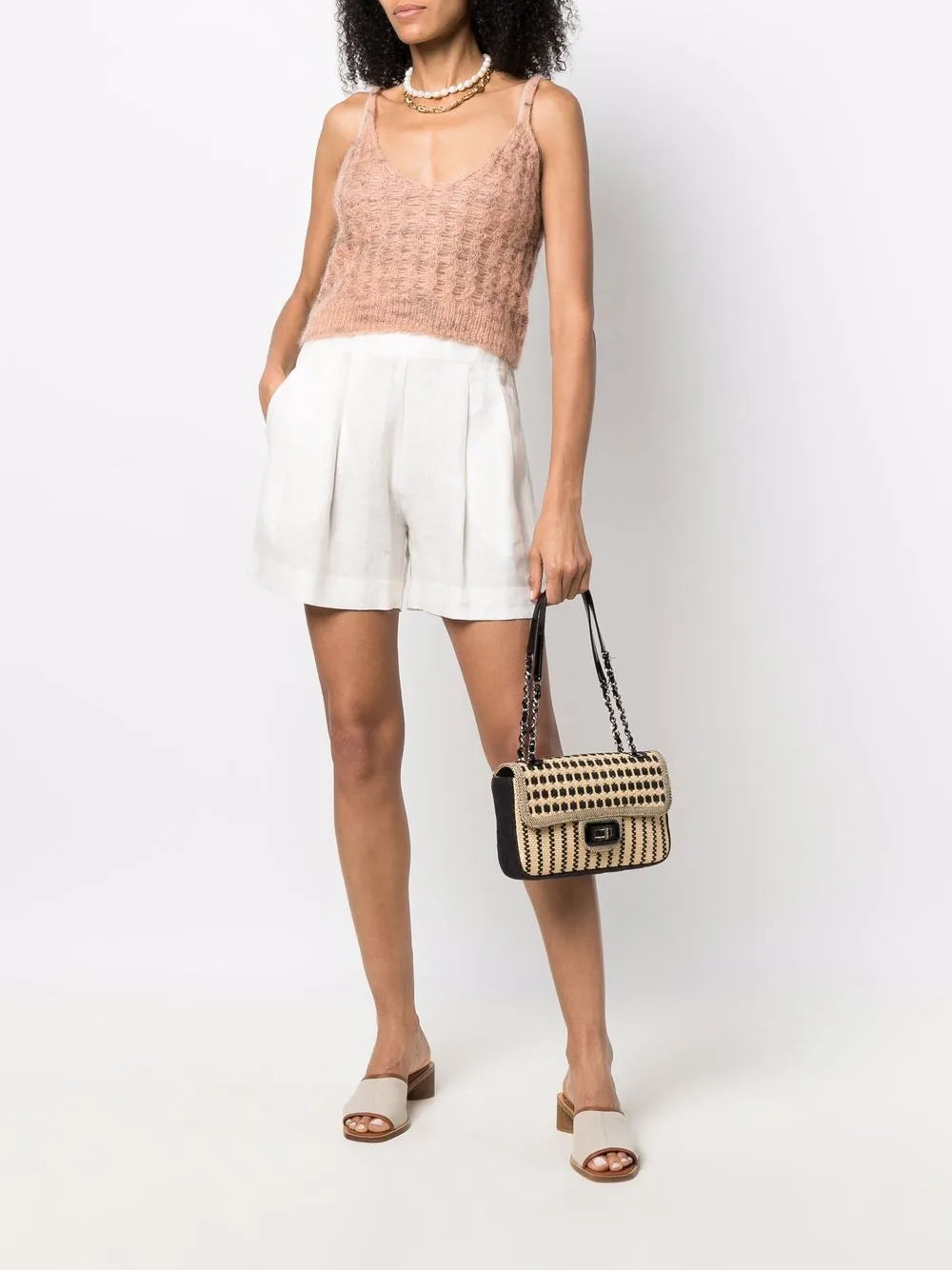 Pre-OwnedCHANEL Pre-Owned2011 raffia shoulder bag