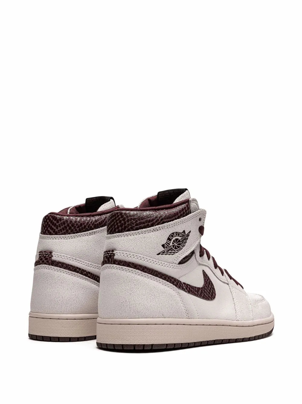 Jordan X A Ma Mani e Air Jordan 1 Retro High Og Sneakers