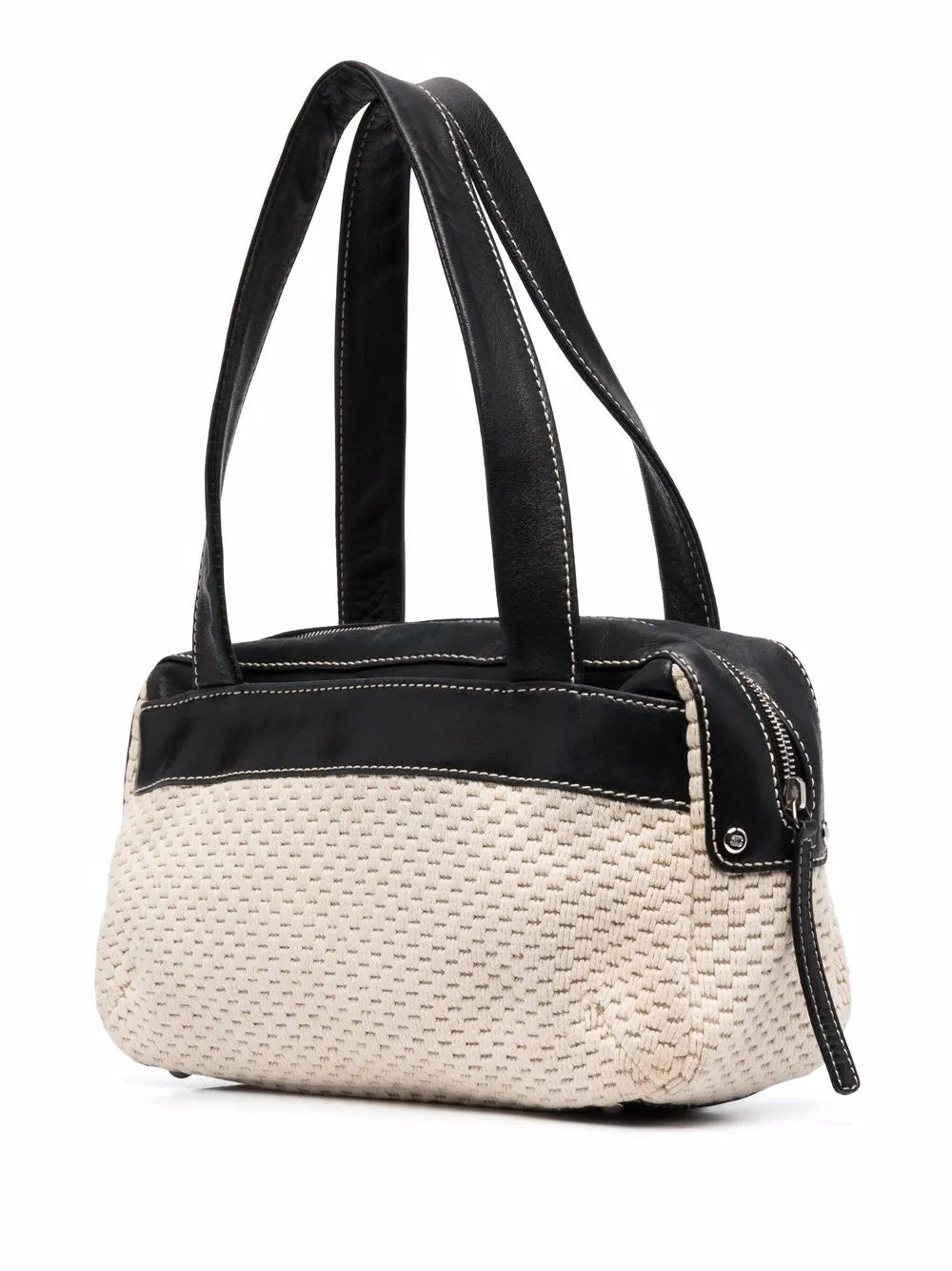 Pre-OwnedCHANEL Pre-Owned2004-2005 knitted debossed-logo shoulder bag