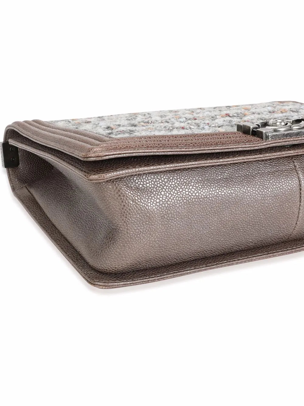 Pre-OwnedCHANEL Pre-Ownedlarge Boy Chanel tweed shoulder bag