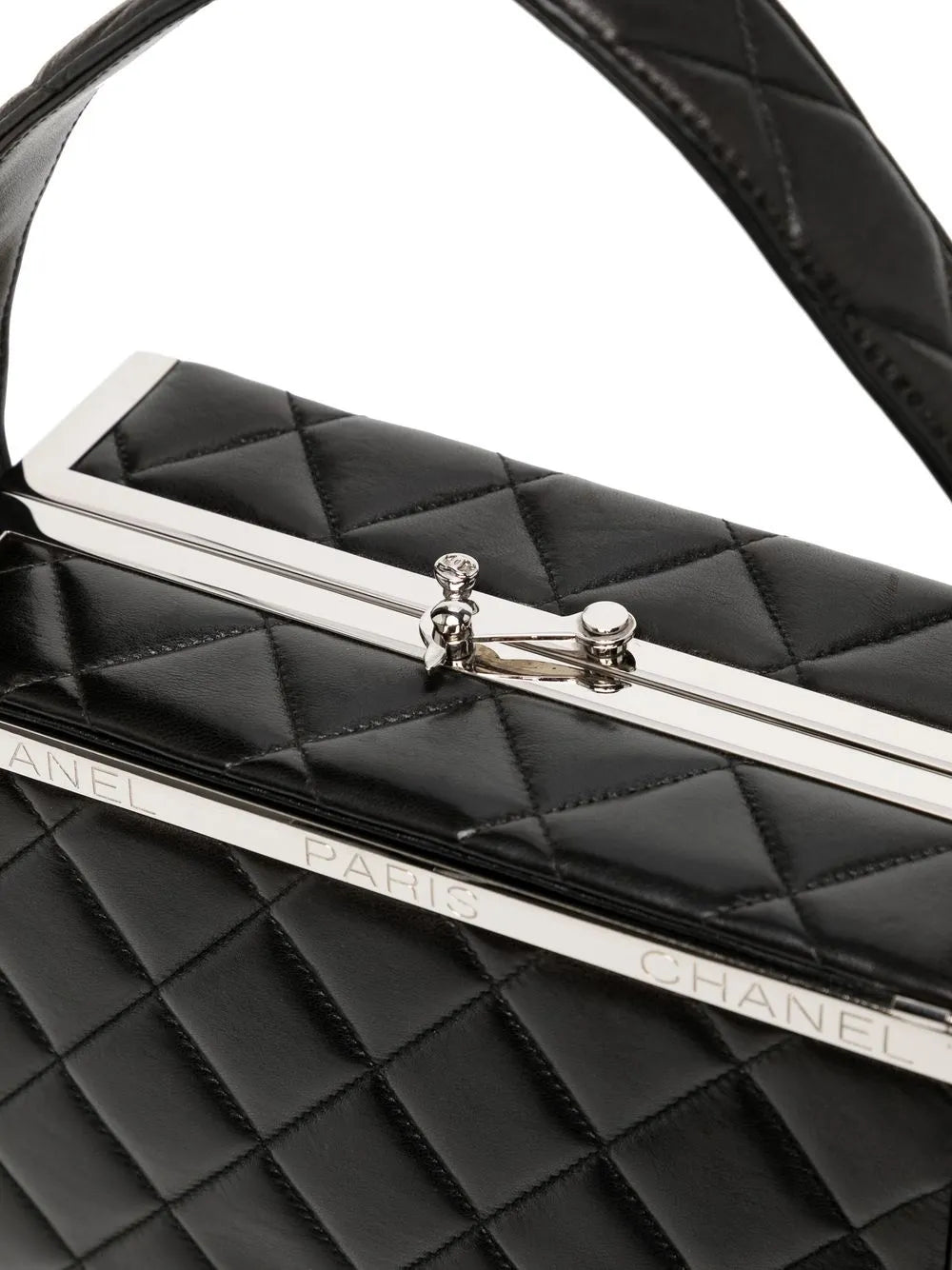 Pre-OwnedCHANEL Pre-Owned1997 diamond-quilted metal frame handbag