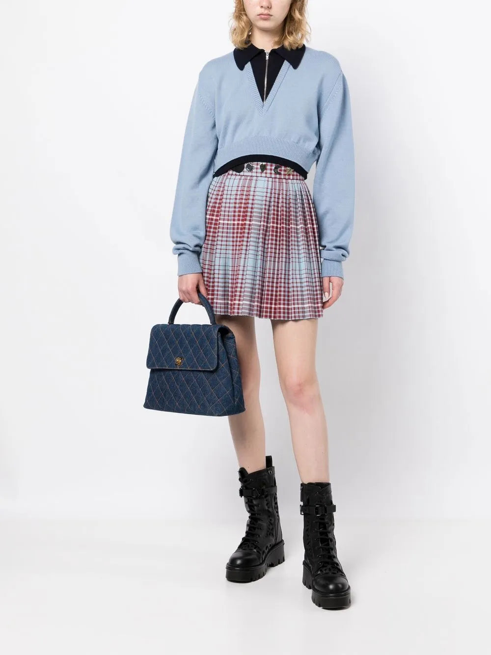 Pre-OwnedCHANEL Pre-Owned1997 medium diamond-quilted denim handbag