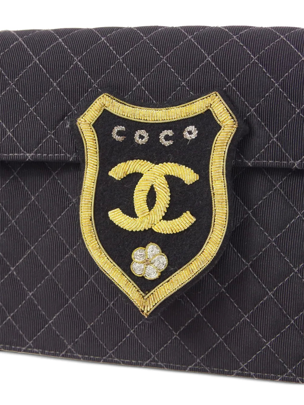 Pre-OwnedCHANEL Pre-Owned2005 emblem-patch denim shoulder bag