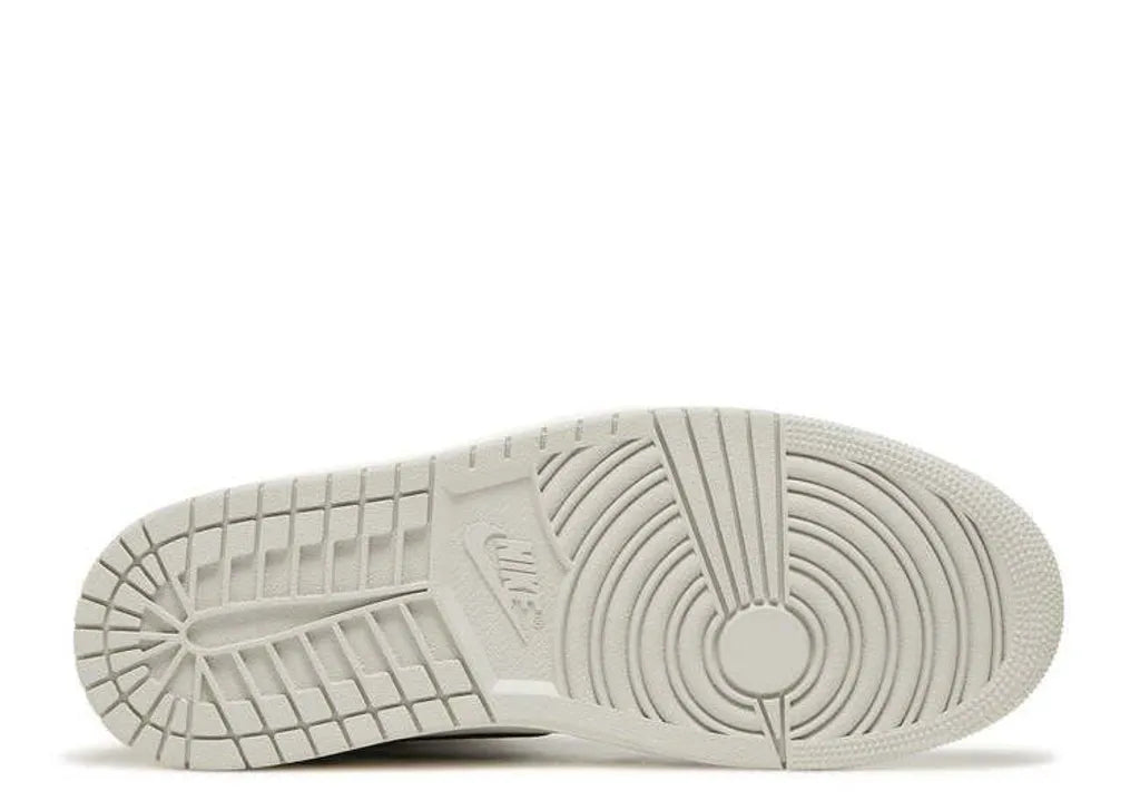 Nike Air Jordan 1 Retro  High OG  White Cement