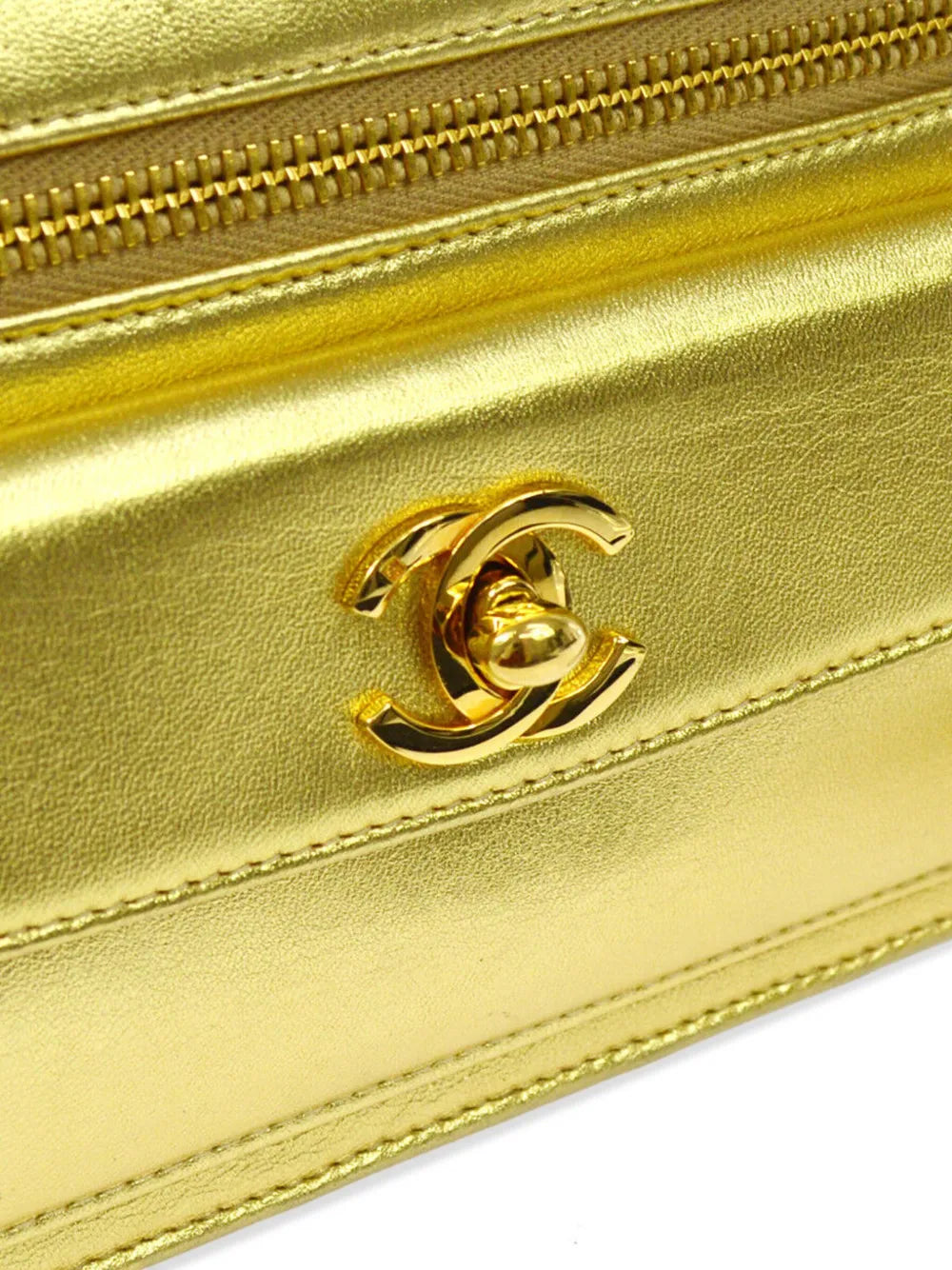 Pre-OwnedCHANEL Pre-Owned1997 CC clutch bag