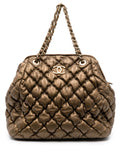 Pre-OwnedCHANEL Pre-Owned2009-2010 Bolla diamond-quilted tote bag