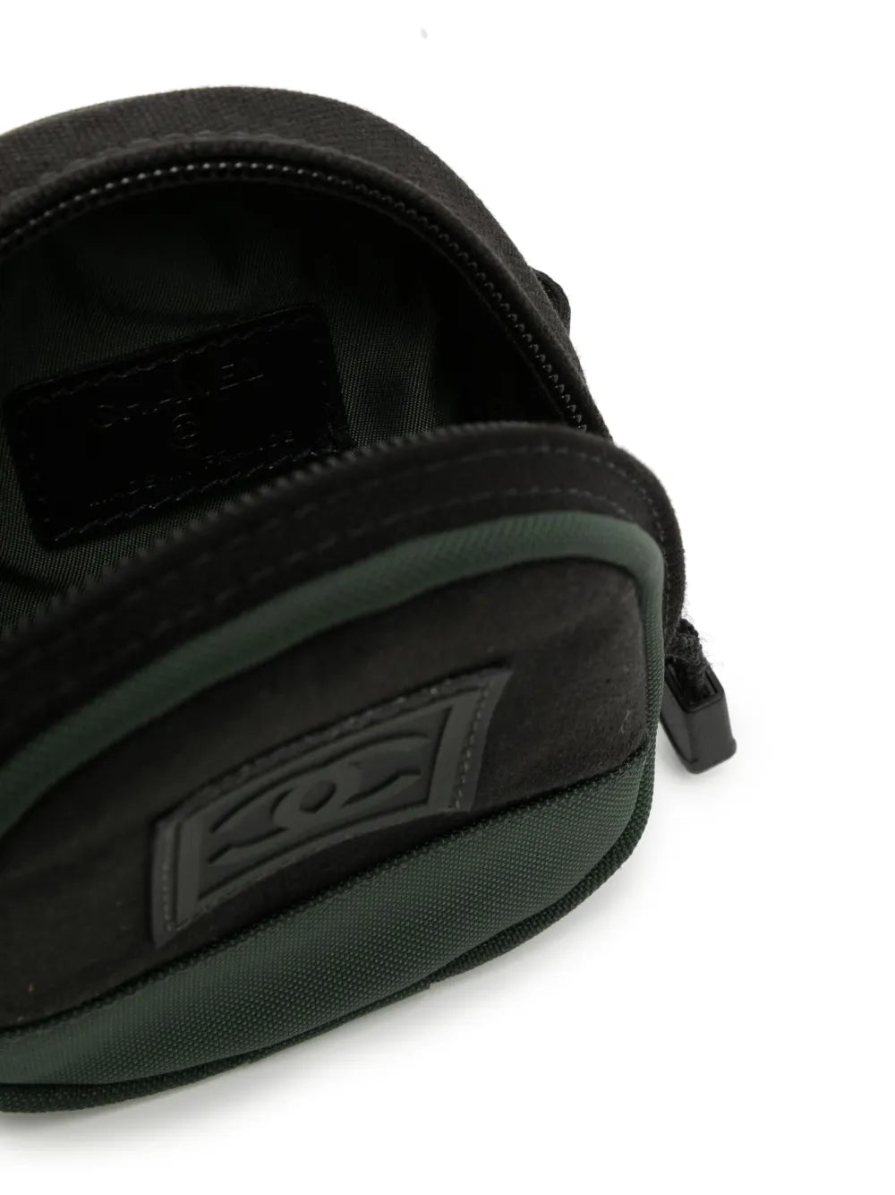 Pre-OwnedCHANEL Pre-Owned2003 Sports line leg pouch