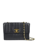 Pre-OwnedCHANEL Pre-Owned1995 Jumbo Mademoiselle quilt Classic Flap shoulder bag