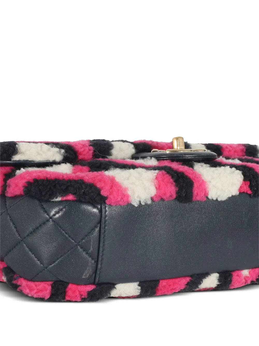 Pre-OwnedCHANEL Pre-Owned2016-2017 Classic Flap shearling shoulder bag