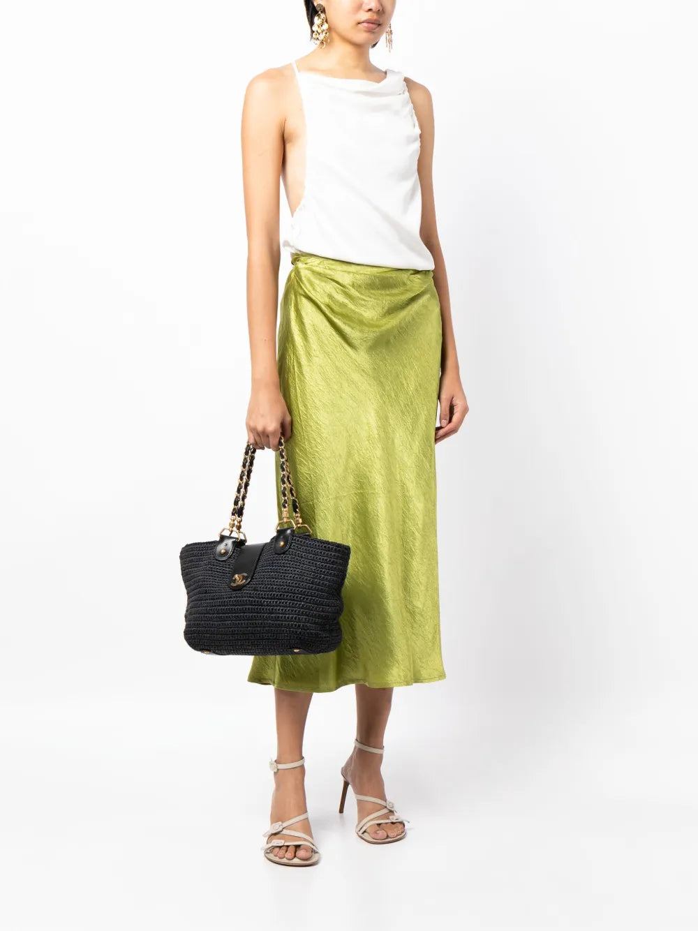 Pre-OwnedCHANEL Pre-Owned2005-2006 chain-strap raffia handbag