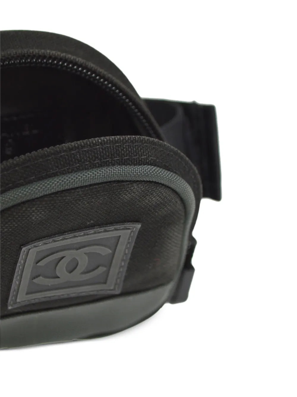 Pre-OwnedCHANEL Pre-Owned2003 Sports line logo-appliqubelt bag