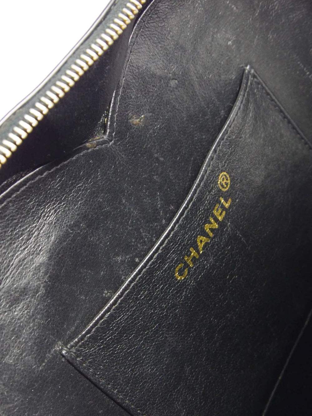 Pre-OwnedCHANEL Pre-Owned1995 CC-stitch heart vanity bag