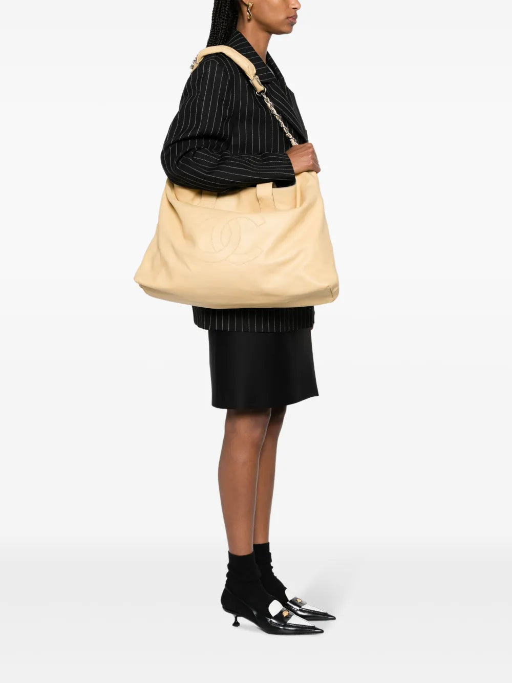 Pre-OwnedCHANEL Pre-Ownedlarge Edgy leather tote bag