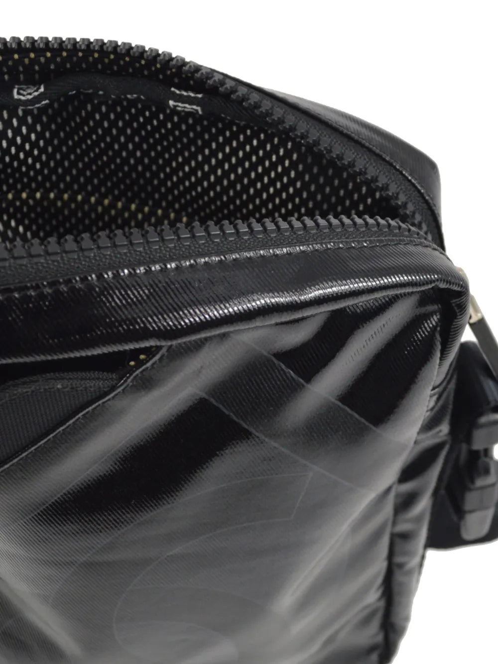 Pre-OwnedCHANEL Pre-Owned2007 Sports line shoulder bag