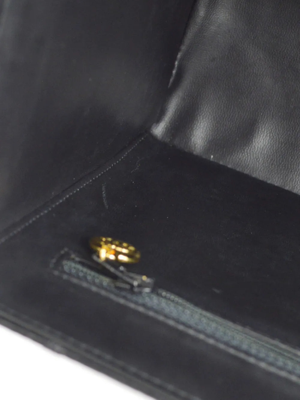 Pre-OwnedCHANEL Pre-Owned1995 CC turn-lock Vanity handbag