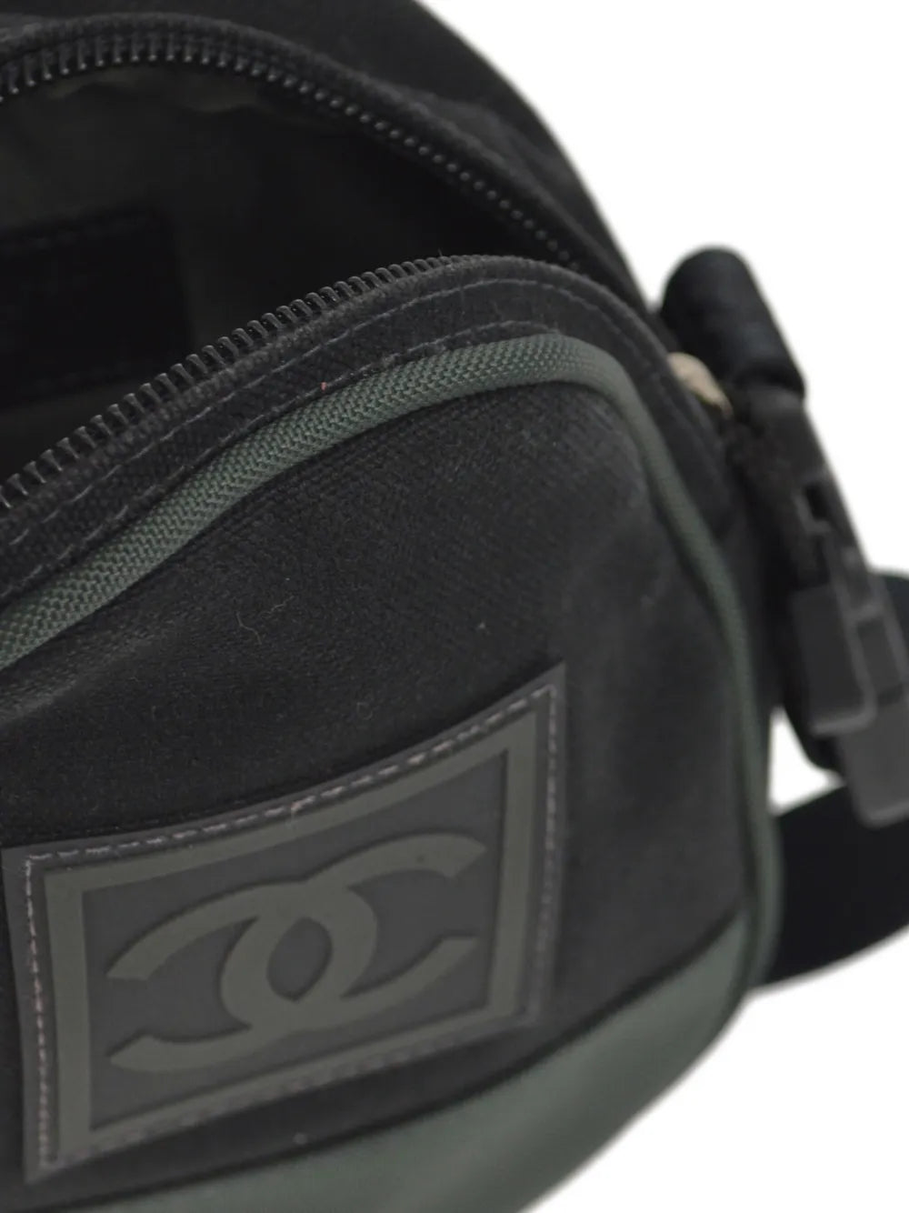 Pre-OwnedCHANEL Pre-Owned2003 Sports Line shoulder bag
