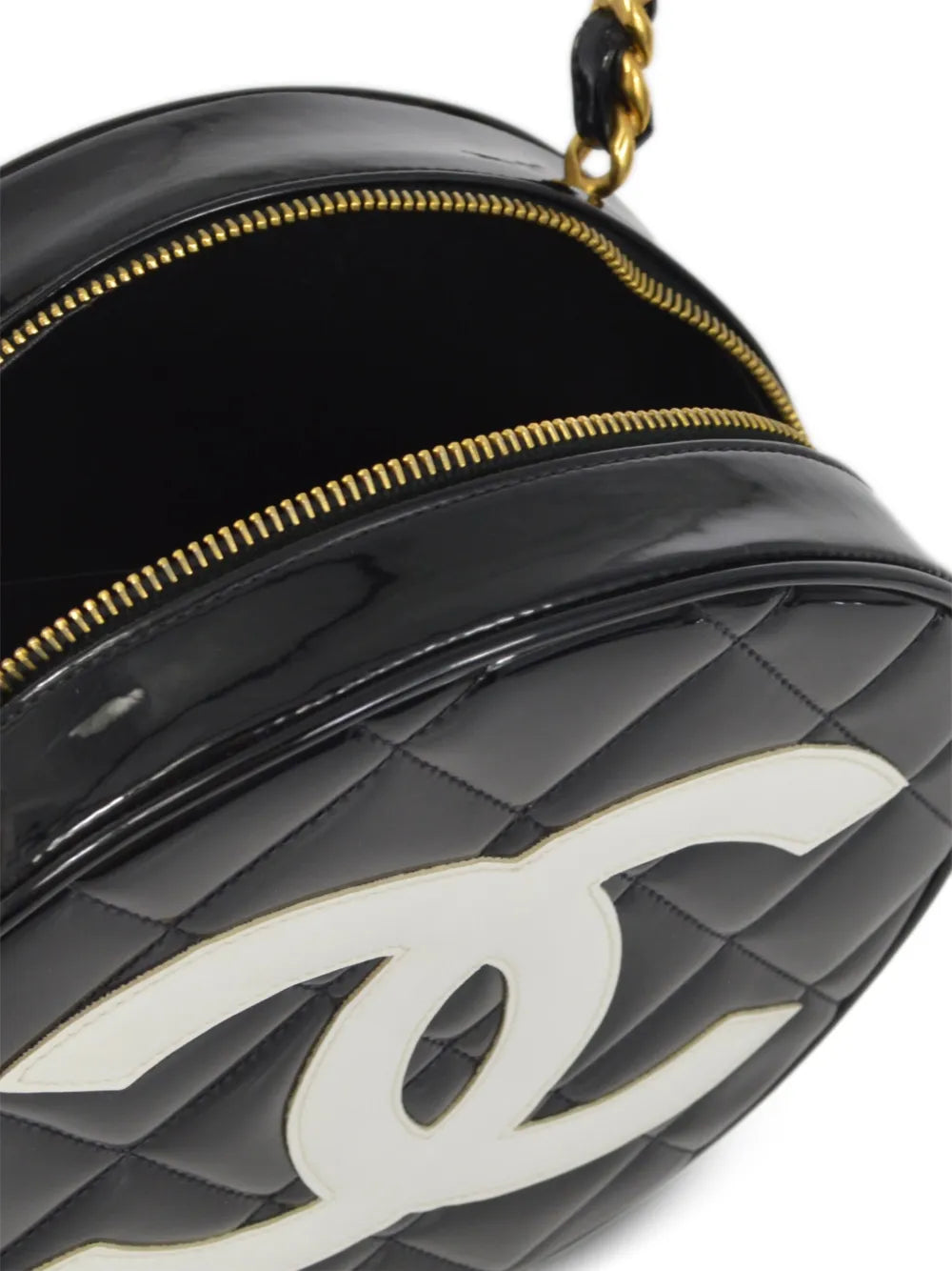Pre-OwnedCHANEL Pre-Owned1994 CC round vanity handbag