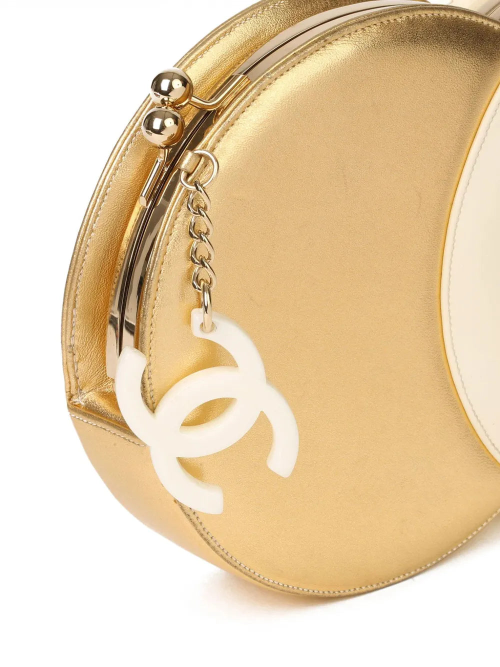 Pre-OwnedCHANEL Pre-Owned2006 Double Circle clutch bag