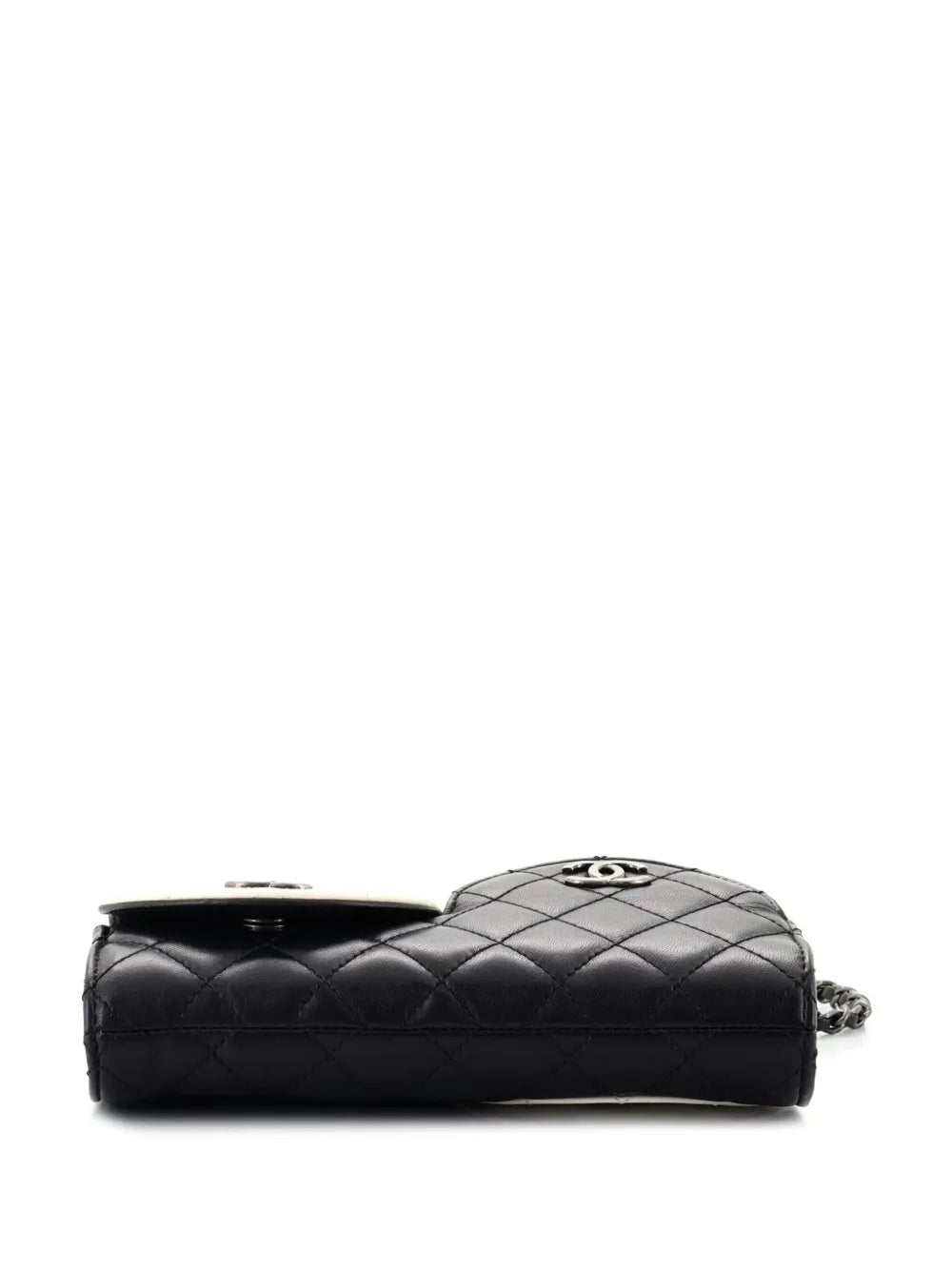 Pre-OwnedCHANEL Pre-Owned2016 Yin Yang wallet-on-chain