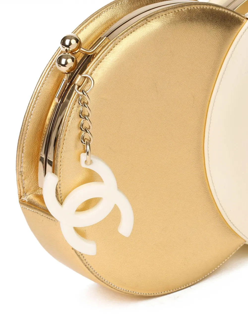 Pre-OwnedCHANEL Pre-Owned2006 Double Circle leather clutch bag