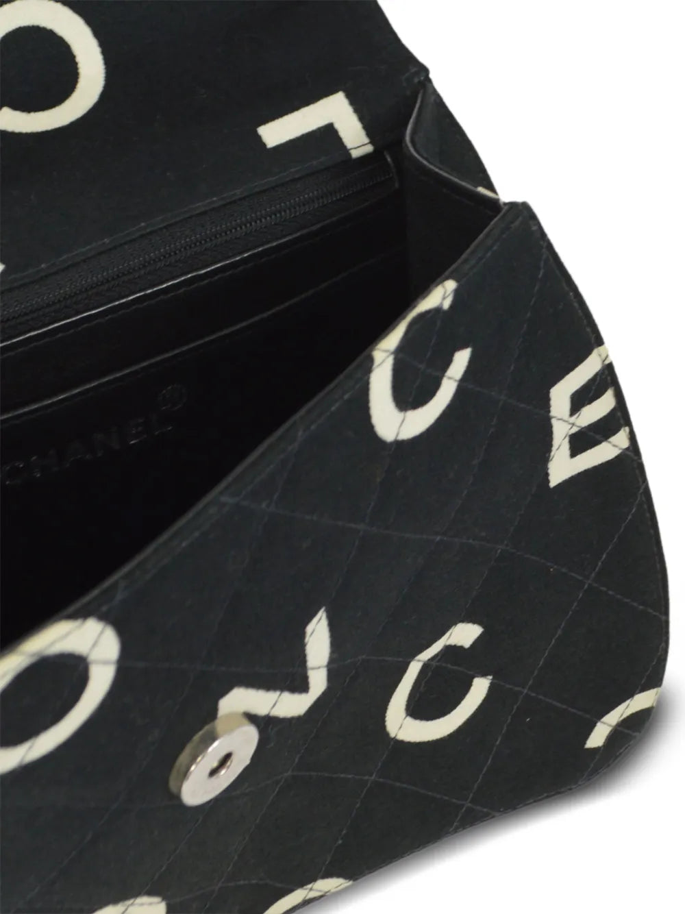 Pre-OwnedCHANEL Pre-Owned1997 Icon Chain handbag