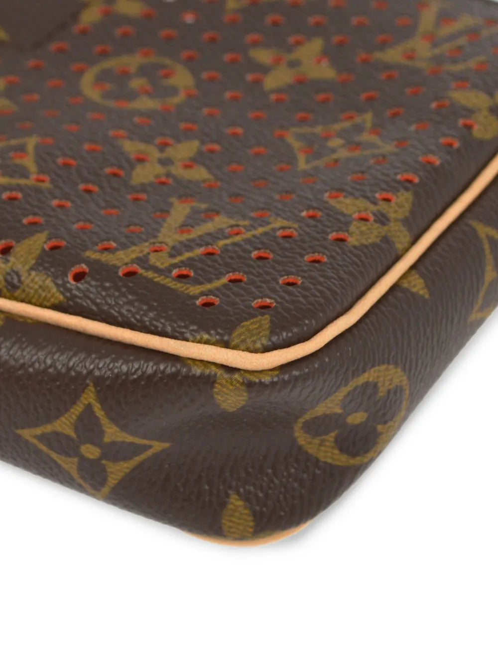 Pre-OwnedLouis Vuitton Pre-Owned2006 Perforated Pochette Accessoires clutch bag