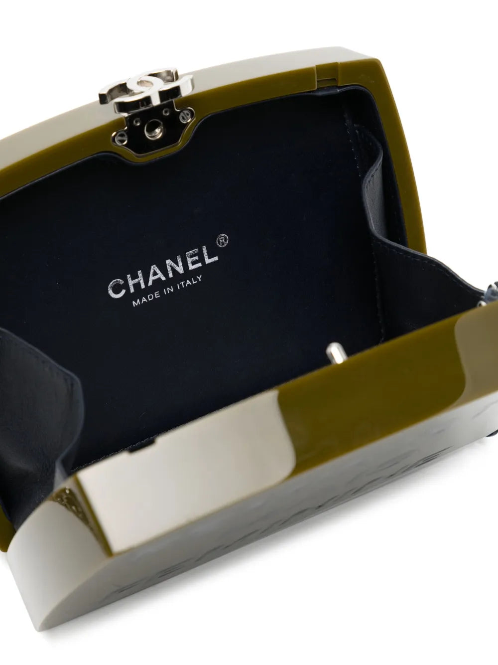 Pre-OwnedCHANEL Pre-OwnedFeministe Femenine clutch bag