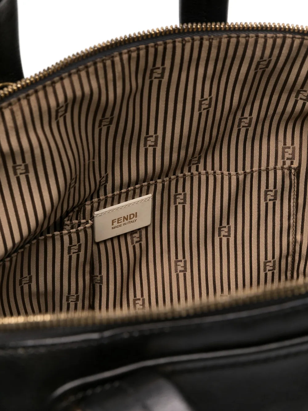Pre-OwnedFendi Pre-Owned2010s Chamaleon tote bag
