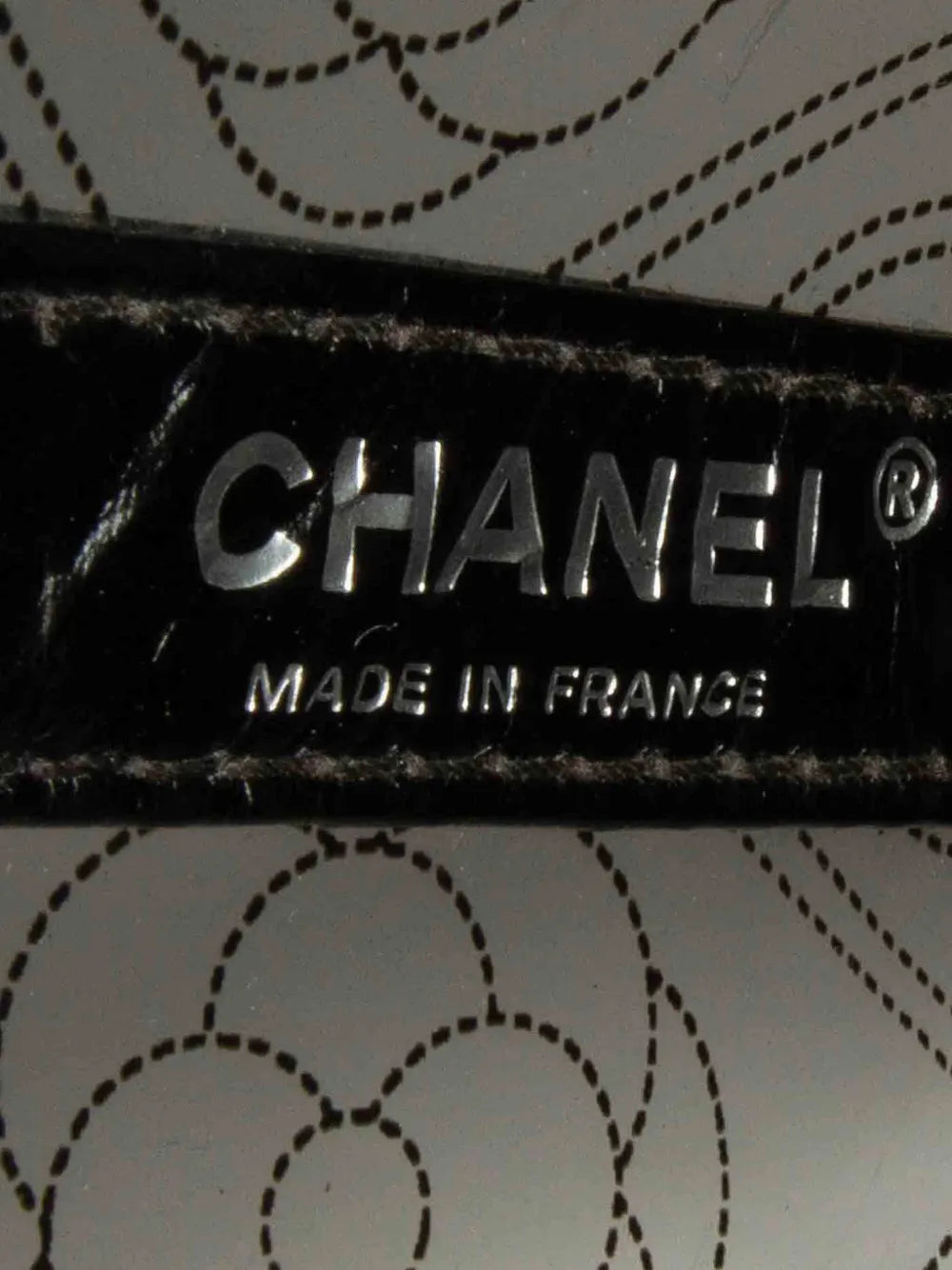 Pre-OwnedCHANEL Pre-Owned2018 Camellia bucket bag