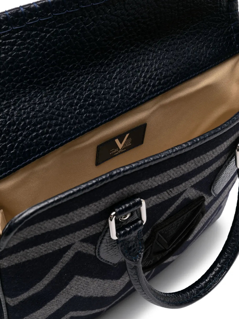 Pre-OwnedLouis Vuitton Pre-Owned2015 Voyagez Vail Blanket tote bag
