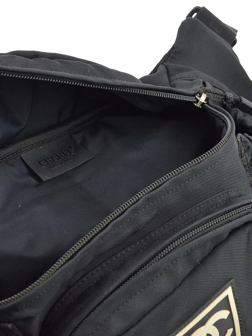 Pre-OwnedCHANEL Pre-Owned2003 interlocking CC-appliqubelt bag