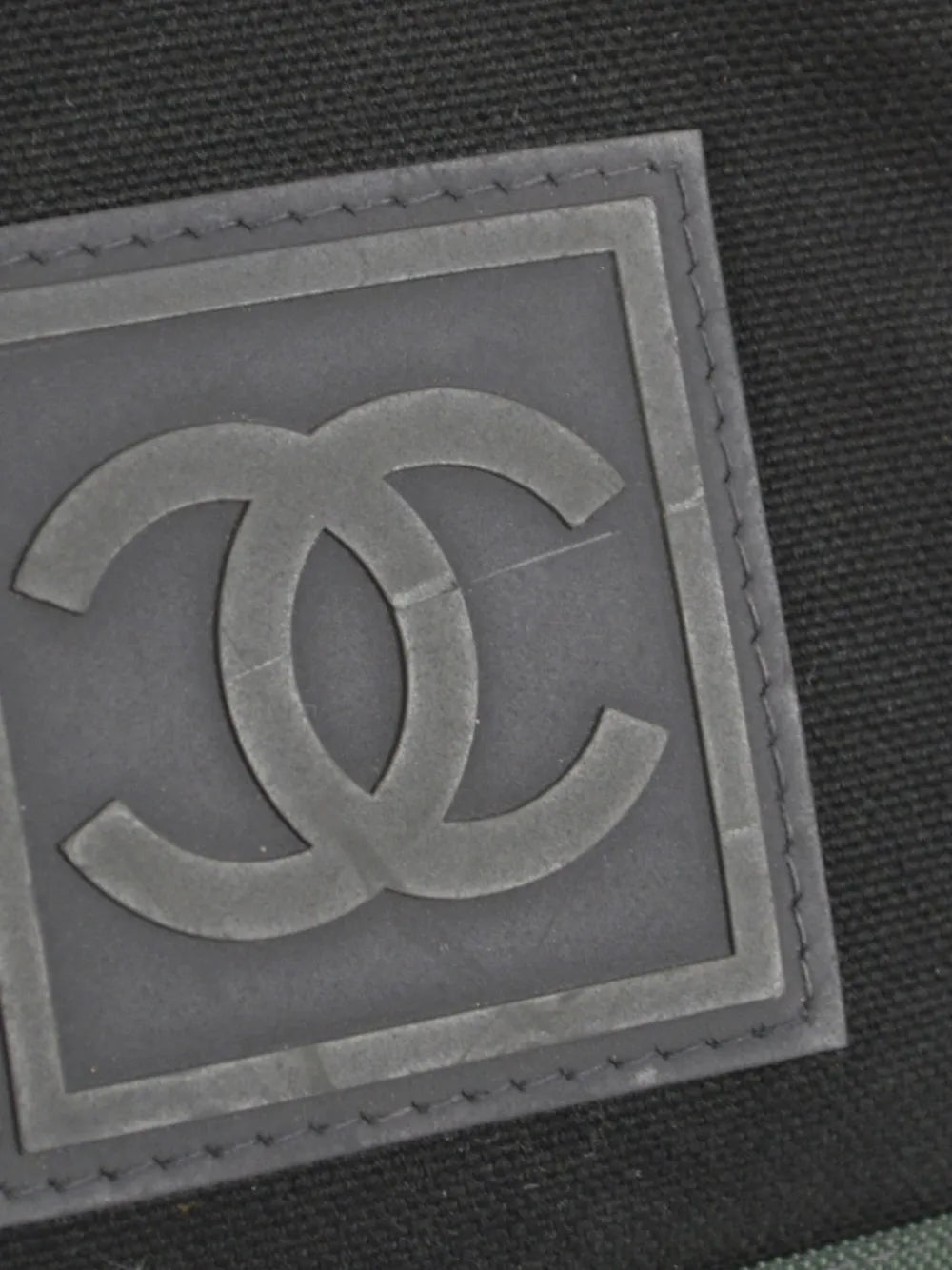 Pre-OwnedCHANEL Pre-Owned2003 Sport Line shoulder bag