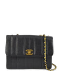 Pre-OwnedCHANEL Pre-Owned1995 CC turn-lock shoulder bag