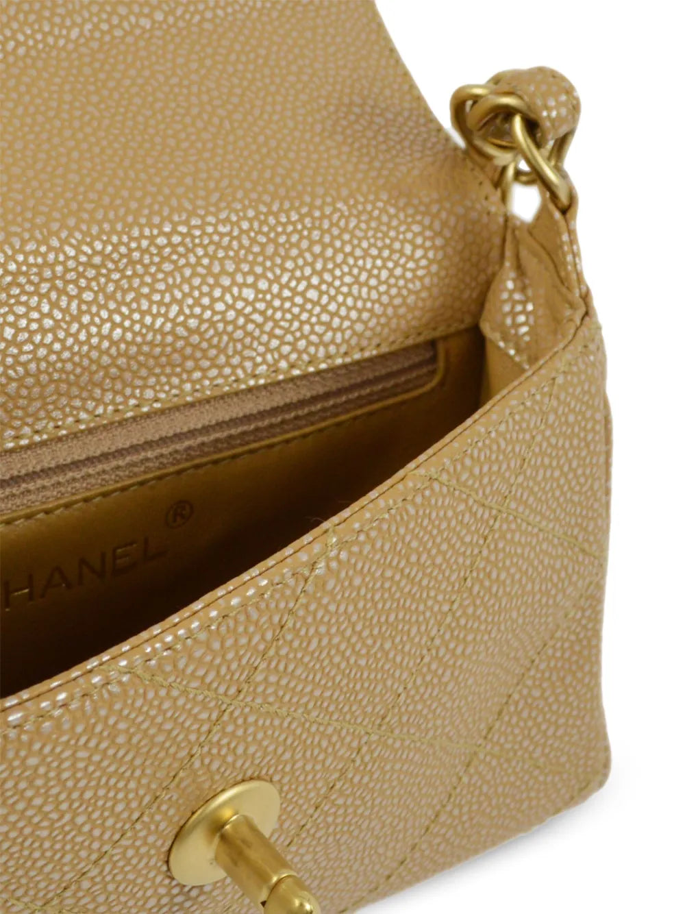 Pre-OwnedCHANEL Pre-Owned2000 CC turn-lock diamond-quilted shoulder bag