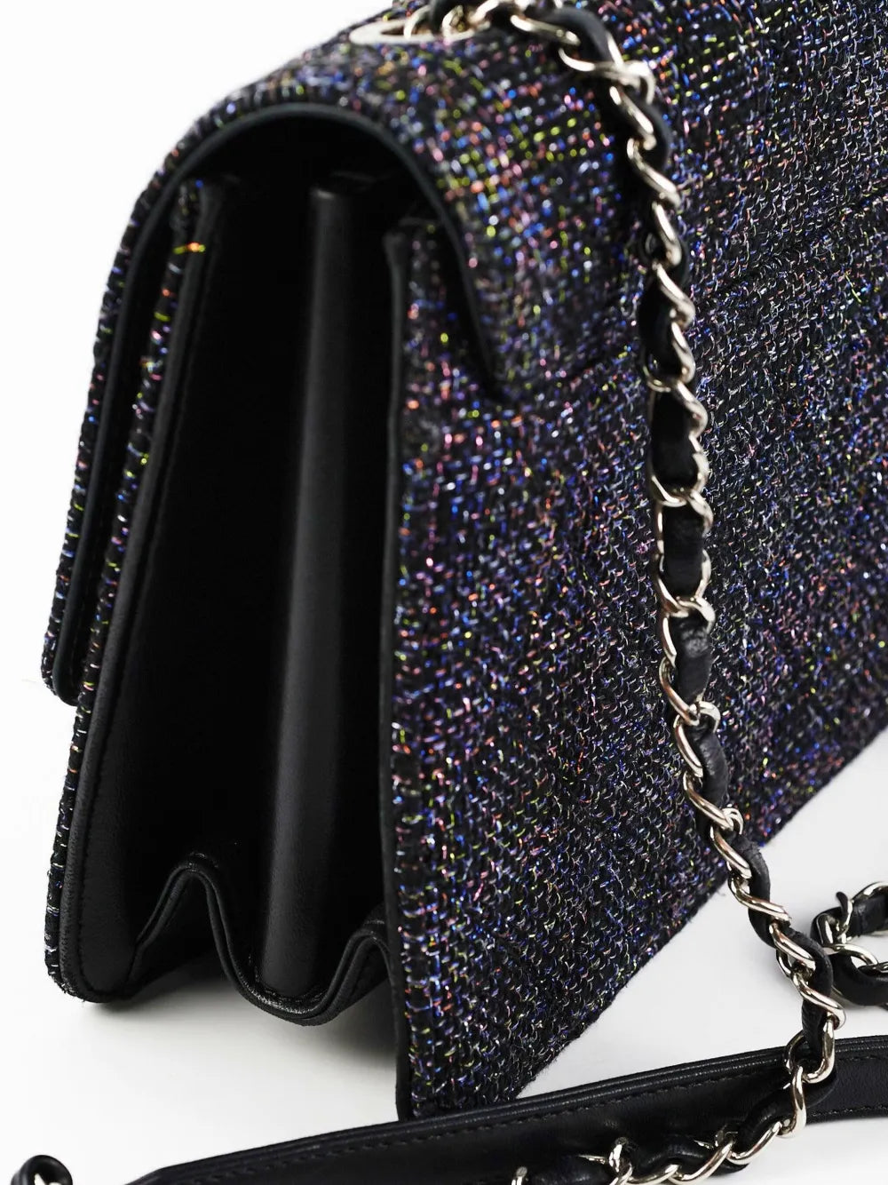 Pre-OwnedCHANEL Pre-Owned2017 Beauty Lock Flap tweed shoulder bag