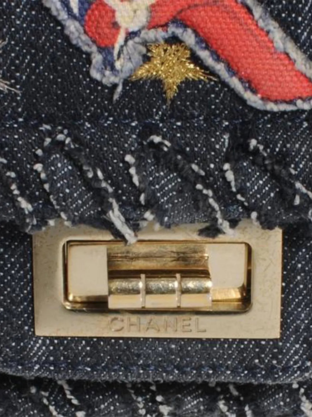 Pre-OwnedCHANEL Pre-Owned2006 2.55 Reissue Limited Edition Airplanes denim shoulder bag