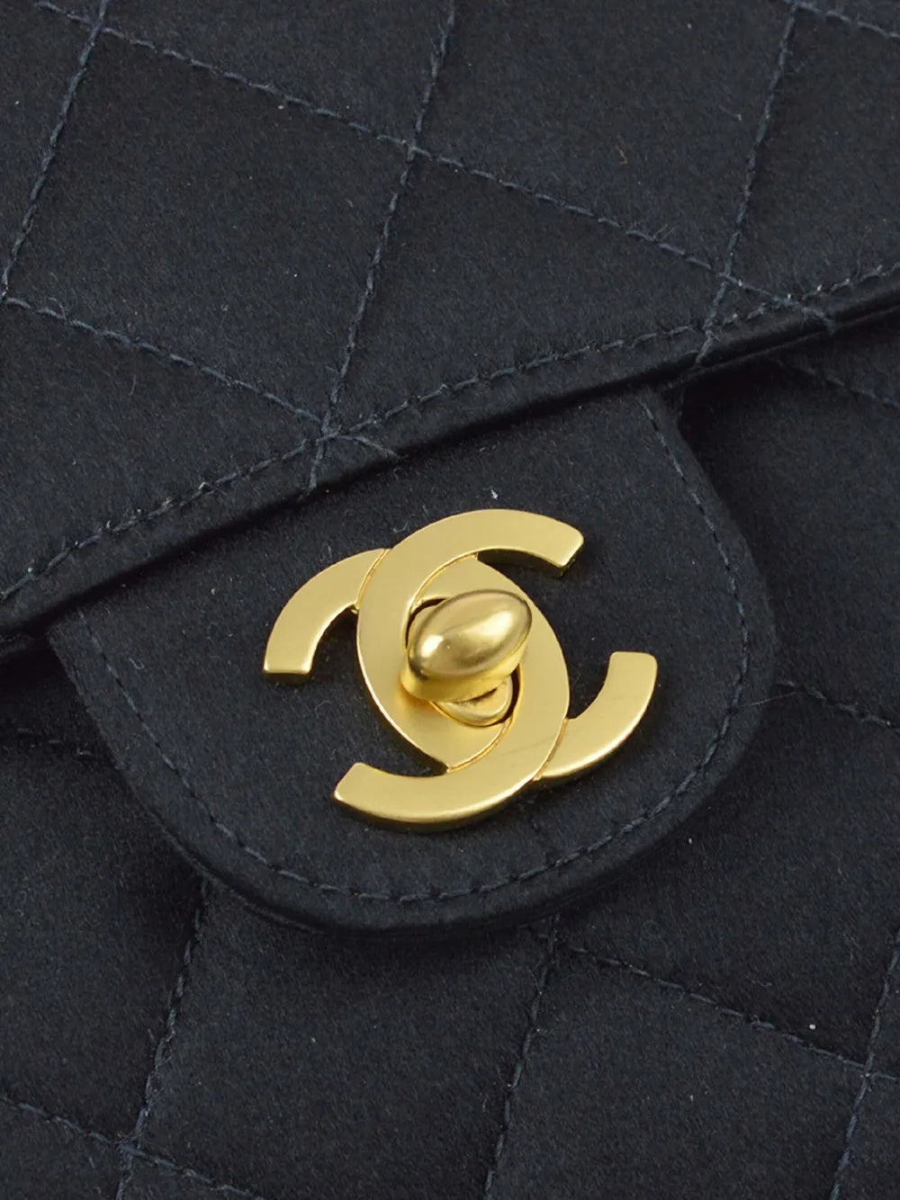 Pre-OwnedCHANEL Pre-Owned2000 mini square Classic Flap shoulder bag