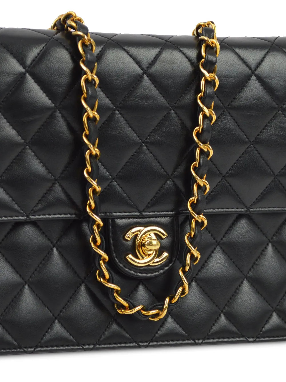 Pre-OwnedCHANEL Pre-Owned2006 CC turn-lock diamond-quilted shoulder bag