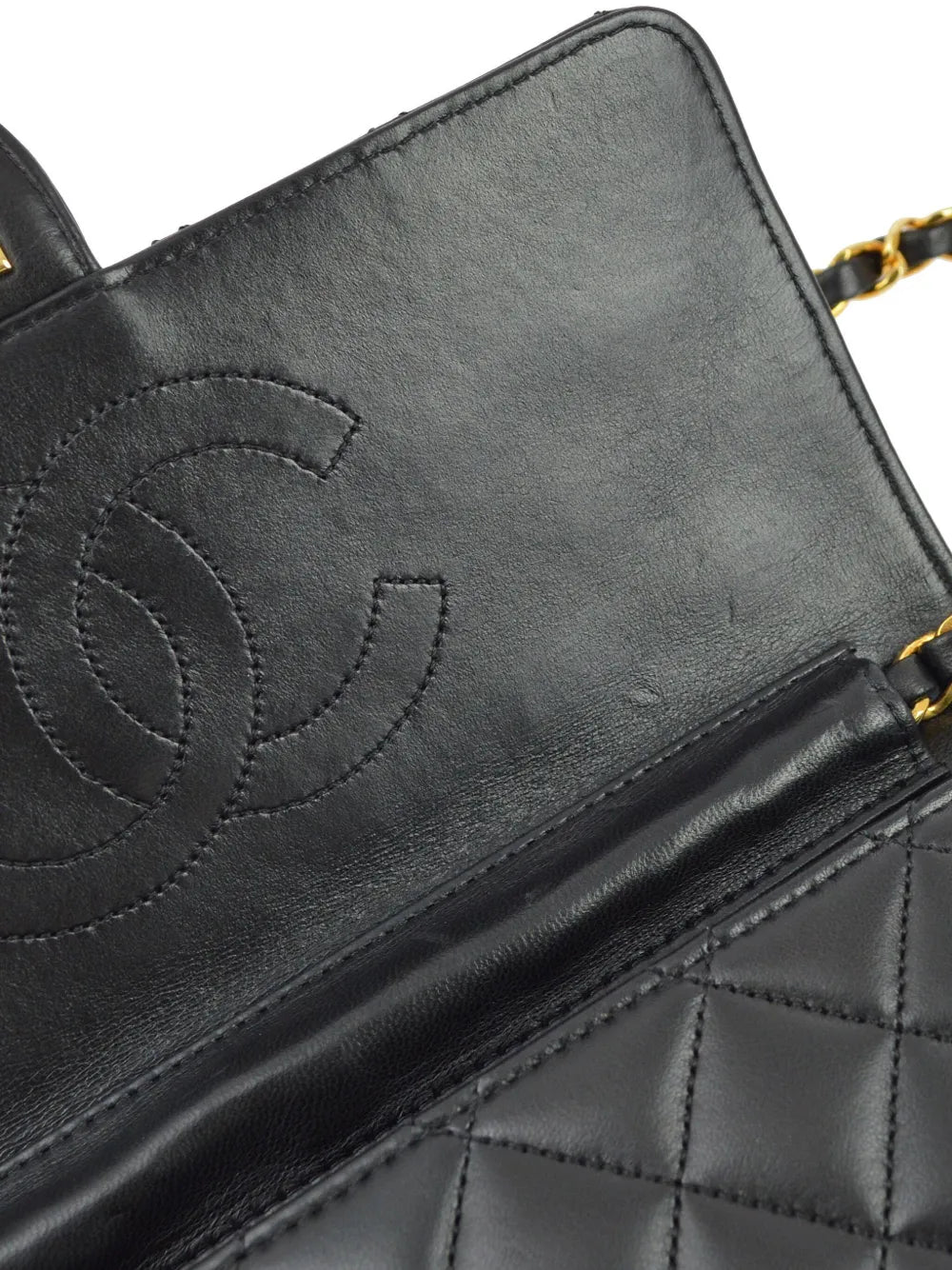 Pre-OwnedCHANEL Pre-Owned2006 CC turn-lock diamond-quilted shoulder bag