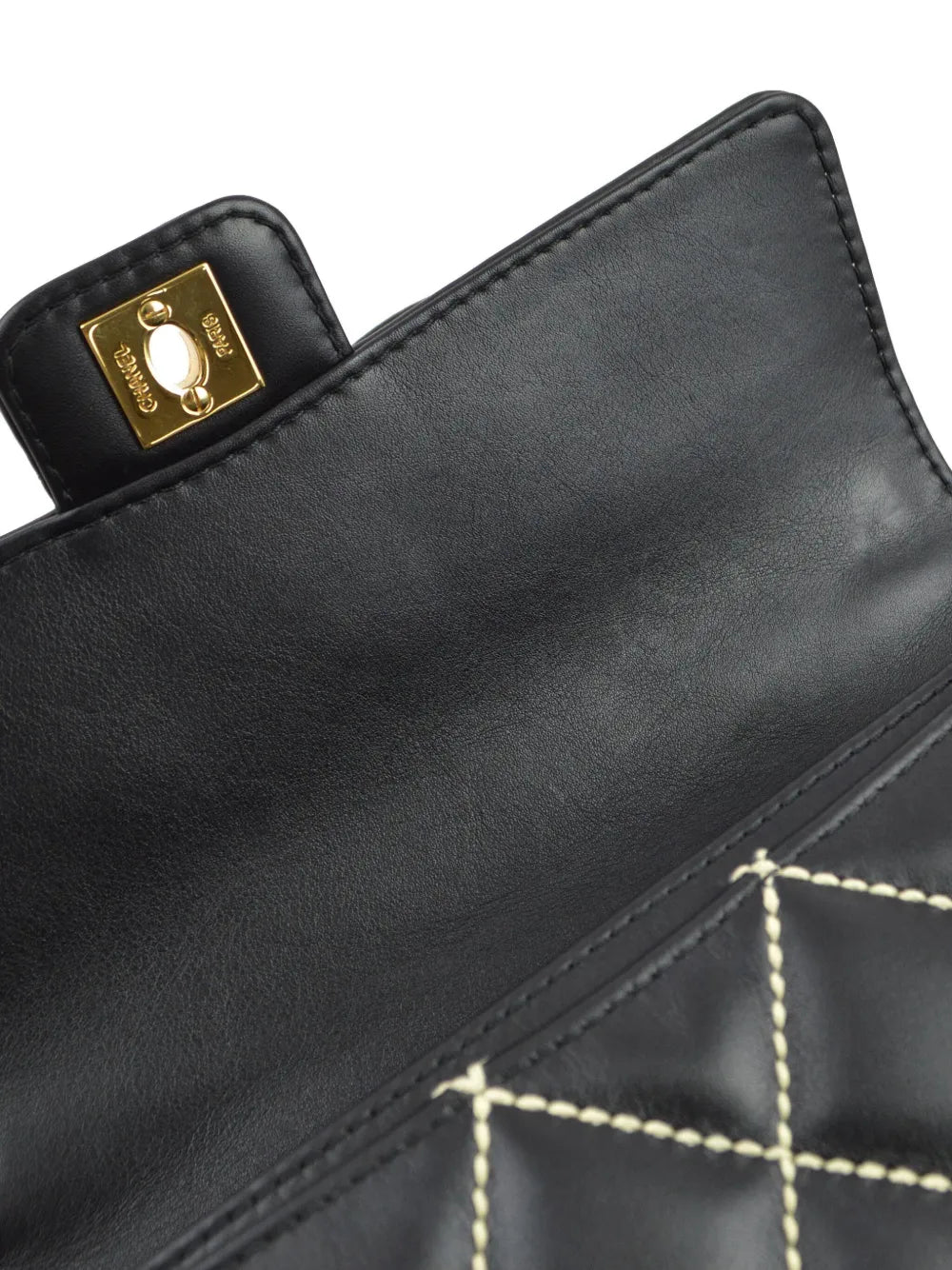 Pre-OwnedCHANEL Pre-Owned2005 Wild Stitch handbag