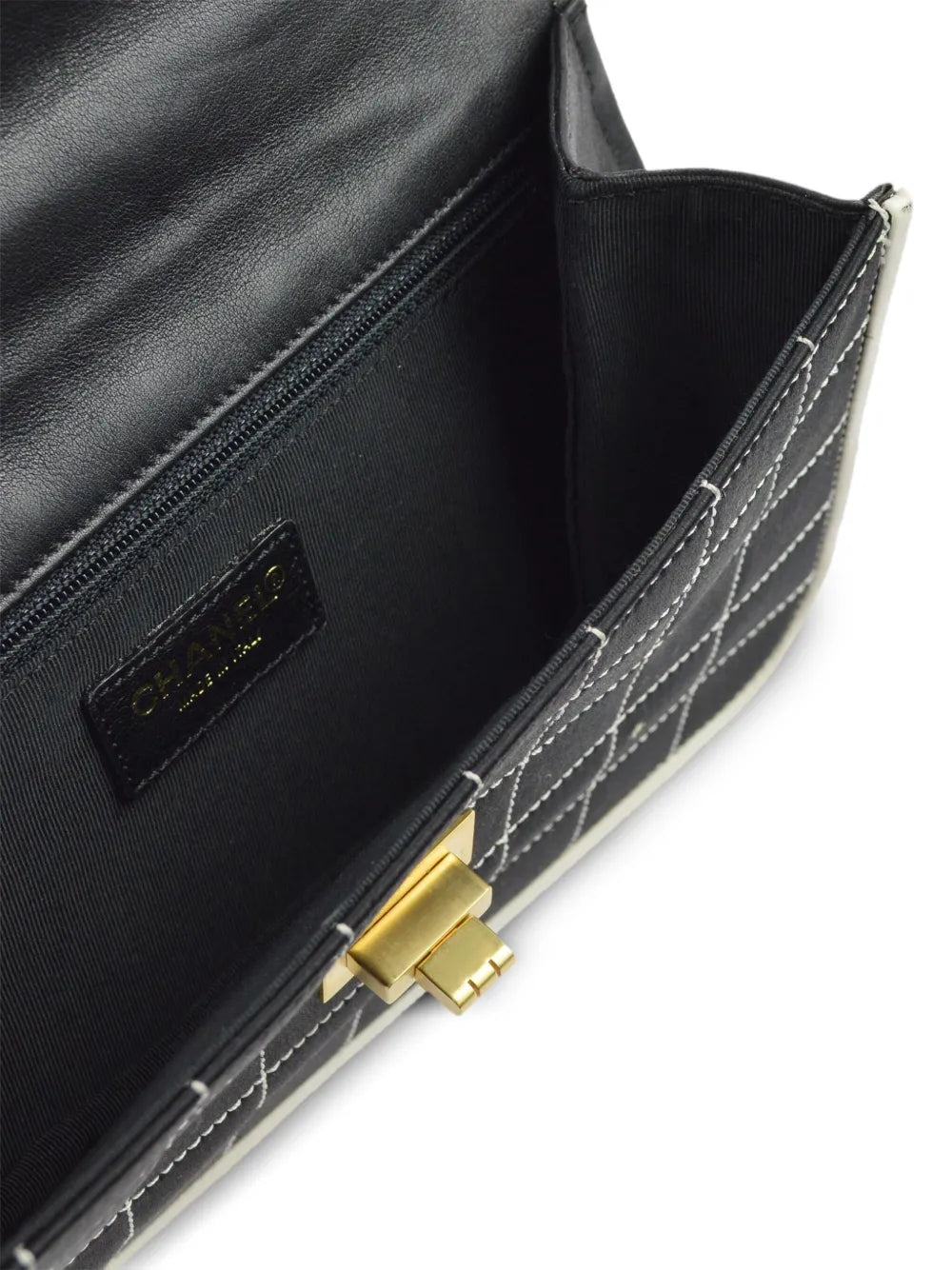 Pre-OwnedCHANEL Pre-Owned2000 2.55 Choco Bar shoulder bag