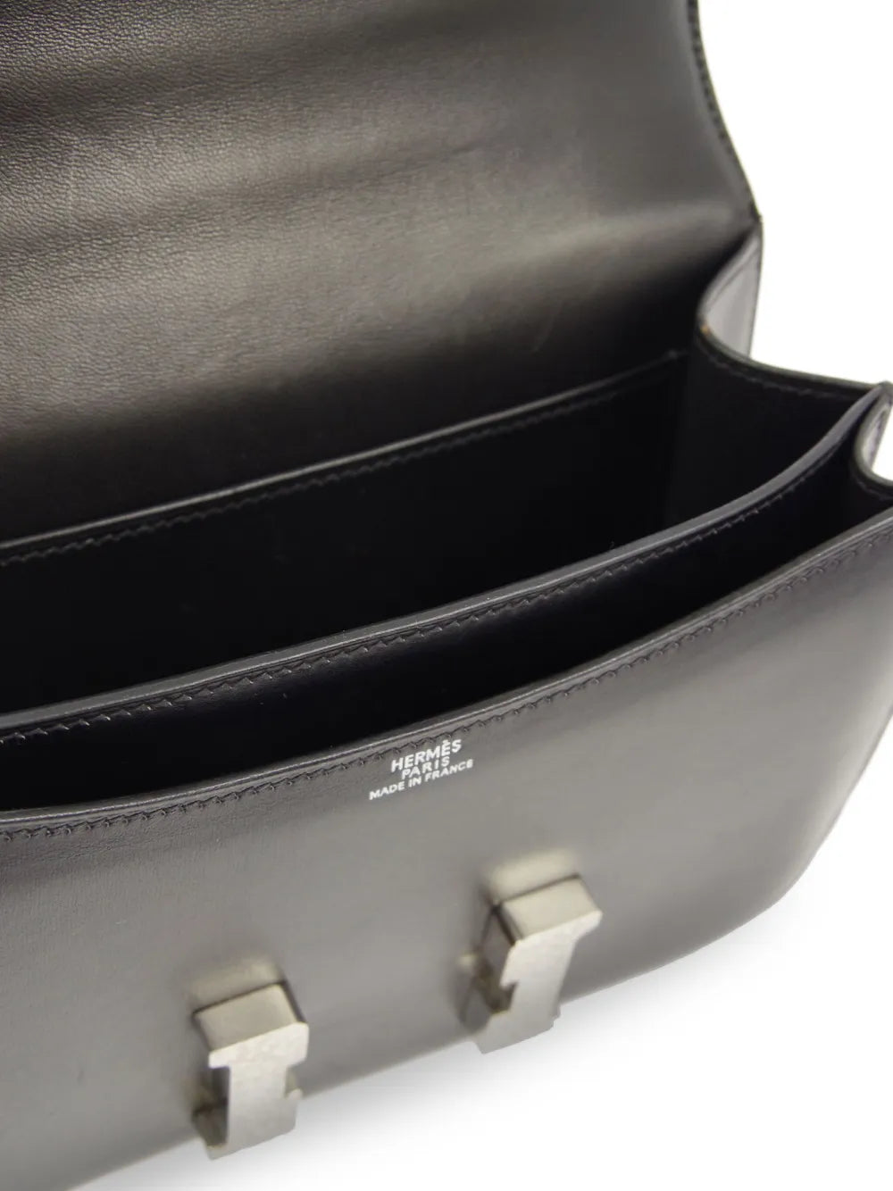Pre-OwnedHermre-Owned2002 Constance 18 shoulder bag