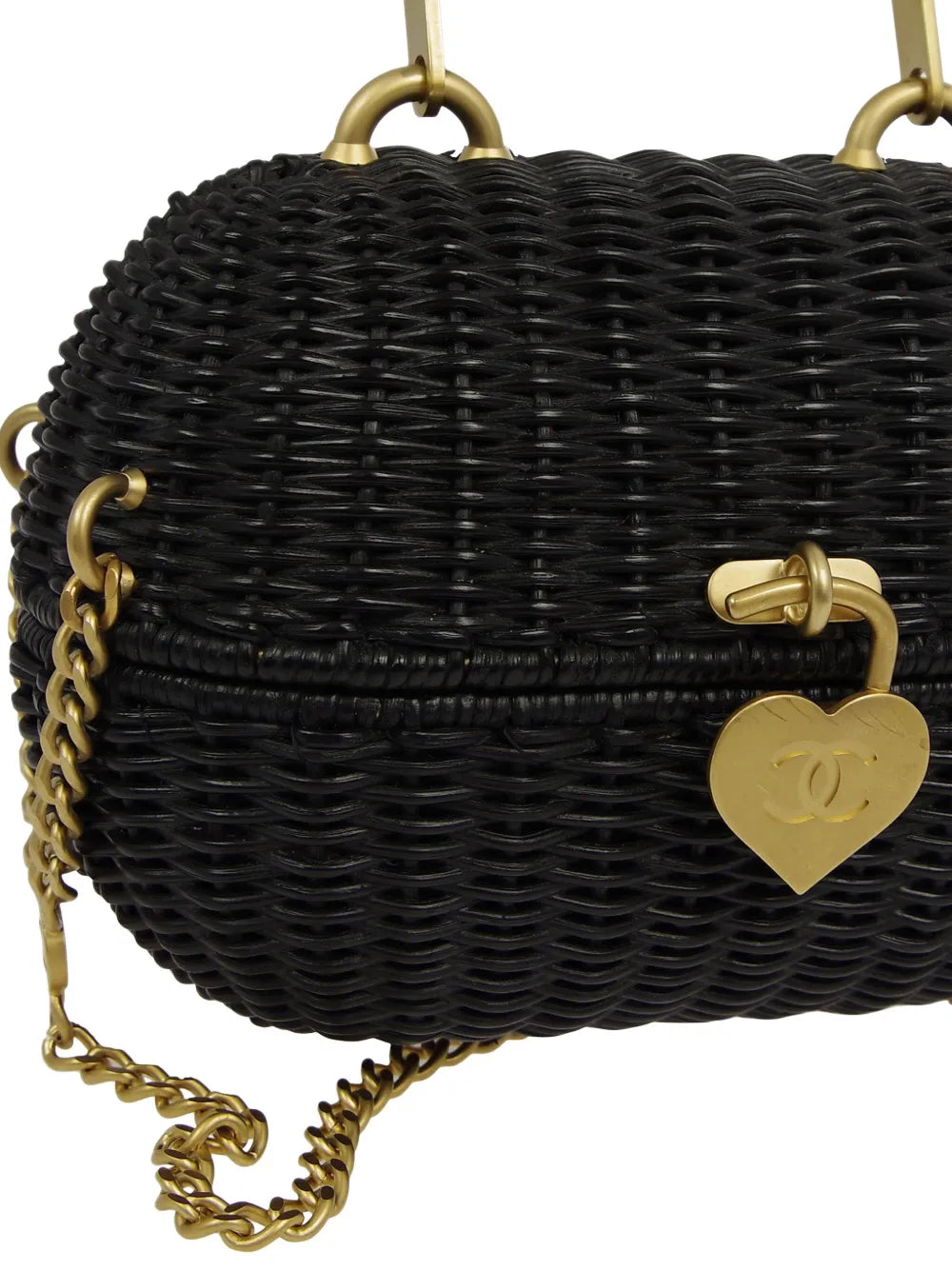 Pre-OwnedCHANEL Pre-Owned2005 Heart Lock Basket two-way bag