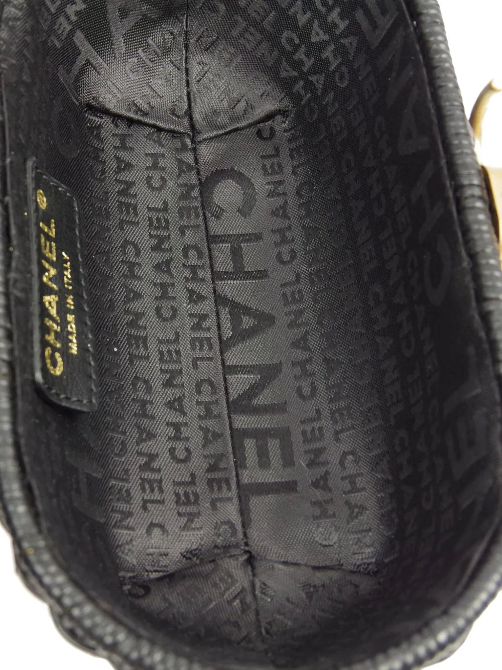 Pre-OwnedCHANEL Pre-Owned2005 Heart Lock Basket two-way bag