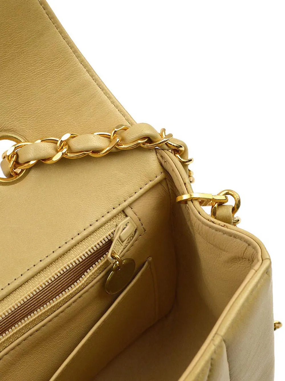 Pre-OwnedCHANEL Pre-Owned2002 small Diana shoulder bag