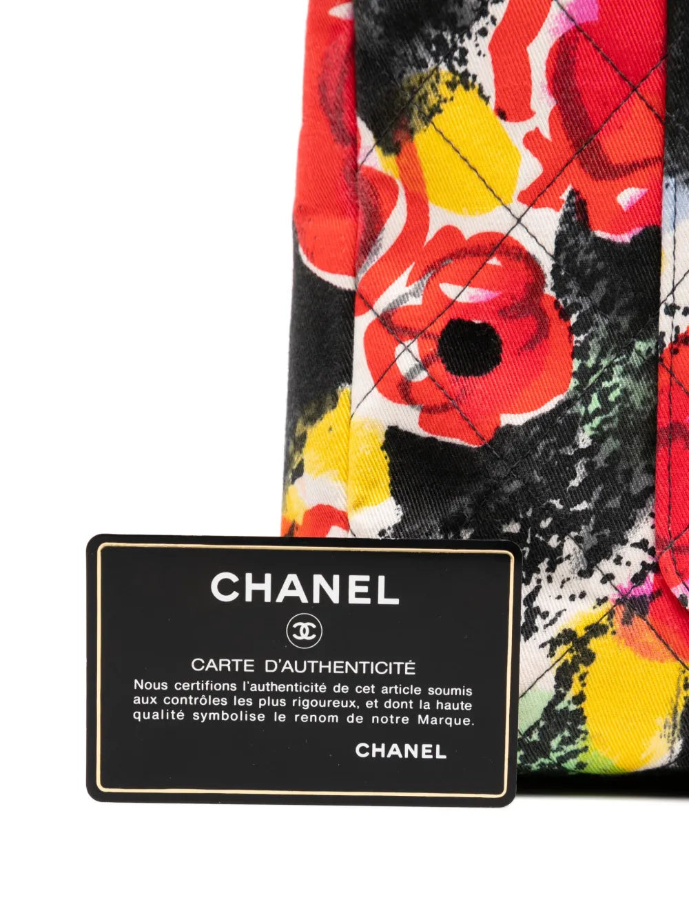 Pre-OwnedCHANEL Pre-OwnedChanel 1997 Graffiti Floral Cloth Resort Quilted Large Tote Bag