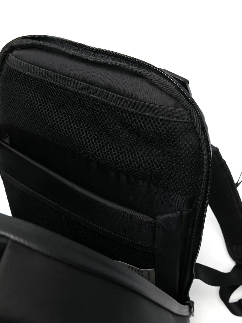 C?e&CielISAR M  backpack